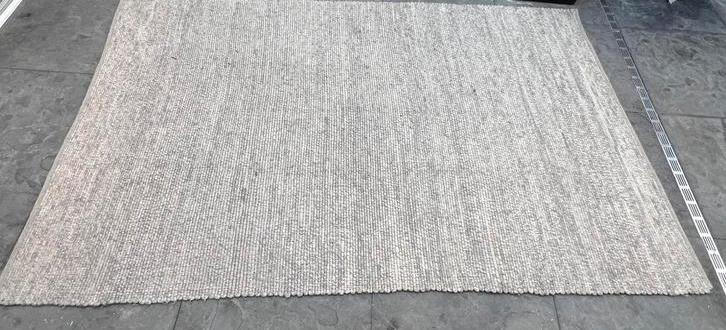 MOMO RUGS LUX GRIJS HAND GEKNOOPT KLEED TAPIJT 100% PUUR WOL, Strak modern, 200 cm of meer, Ophalen of Verzenden, Zo goed als nieuw