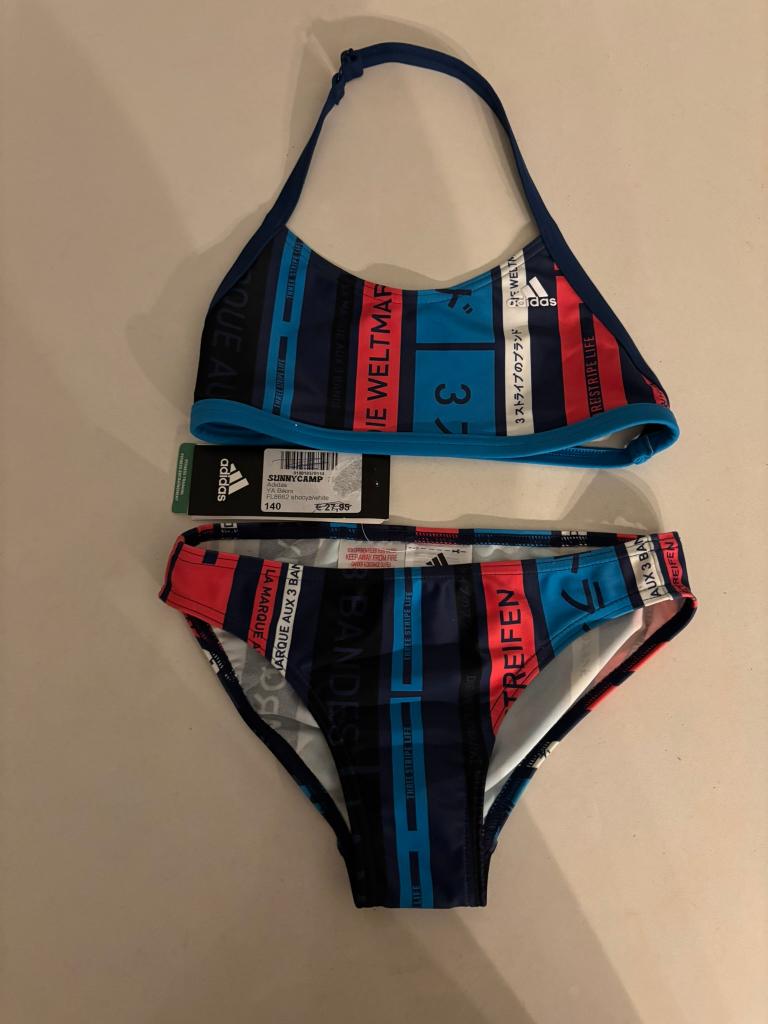 Adidas bikini set maat 140 - nieuw! Blauw rood wit kaartje!, Adidas, Meisje, Ophalen of Verzenden, Nieuw