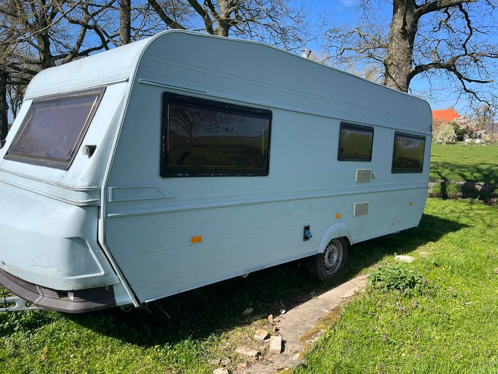 Festival caravan in goede staat, Caravans en Kamperen, Caravans, Overige merken, Omvormbare zithoek, Particulier, 6 tot 7 meter