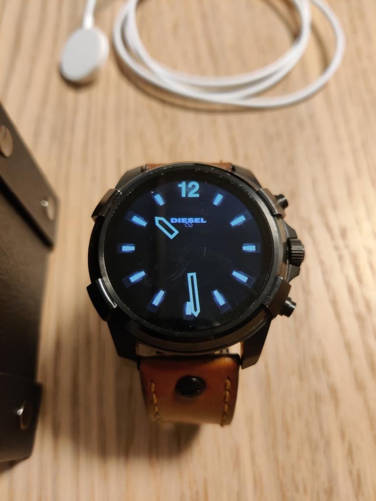 Diesel Smartwatch, Ophalen of Verzenden, Zo goed als nieuw