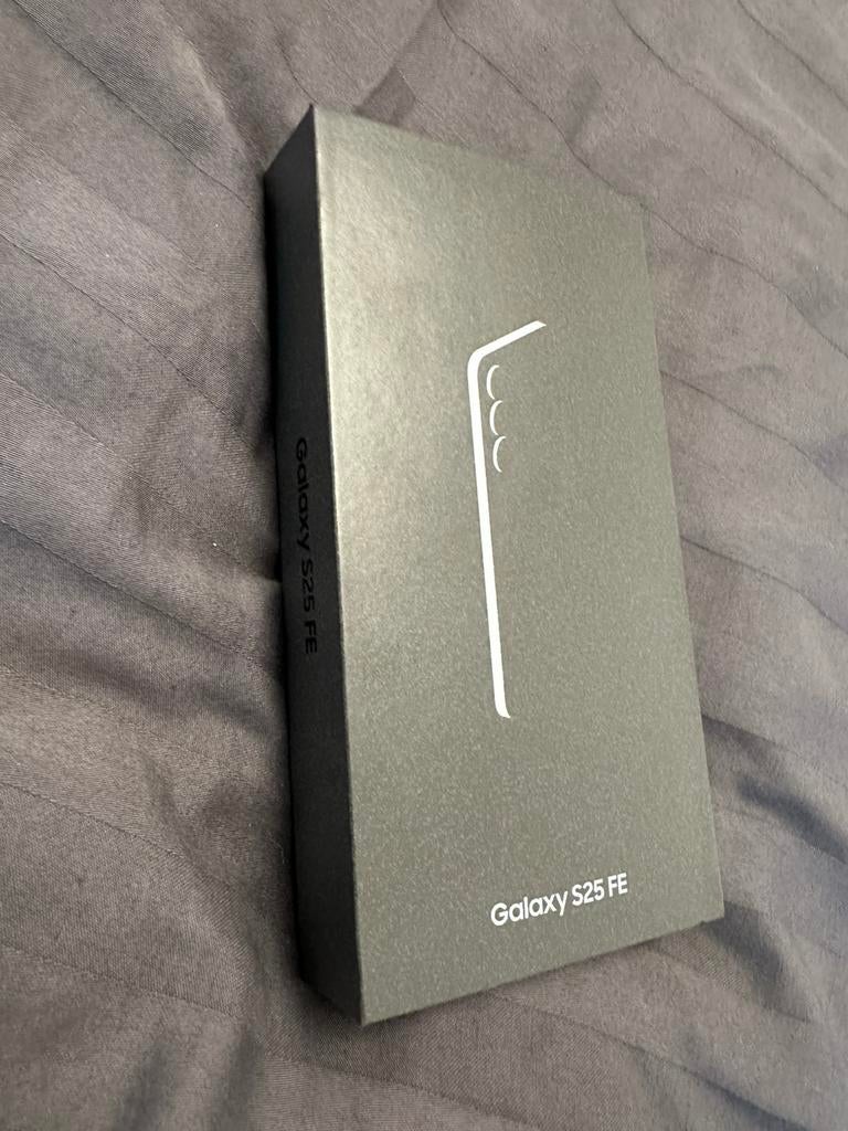 Samsung Galaxy  s25 fe icy blue ongeopend met bon, 128 GB, Ophalen of Verzenden, Nieuw, Blauw