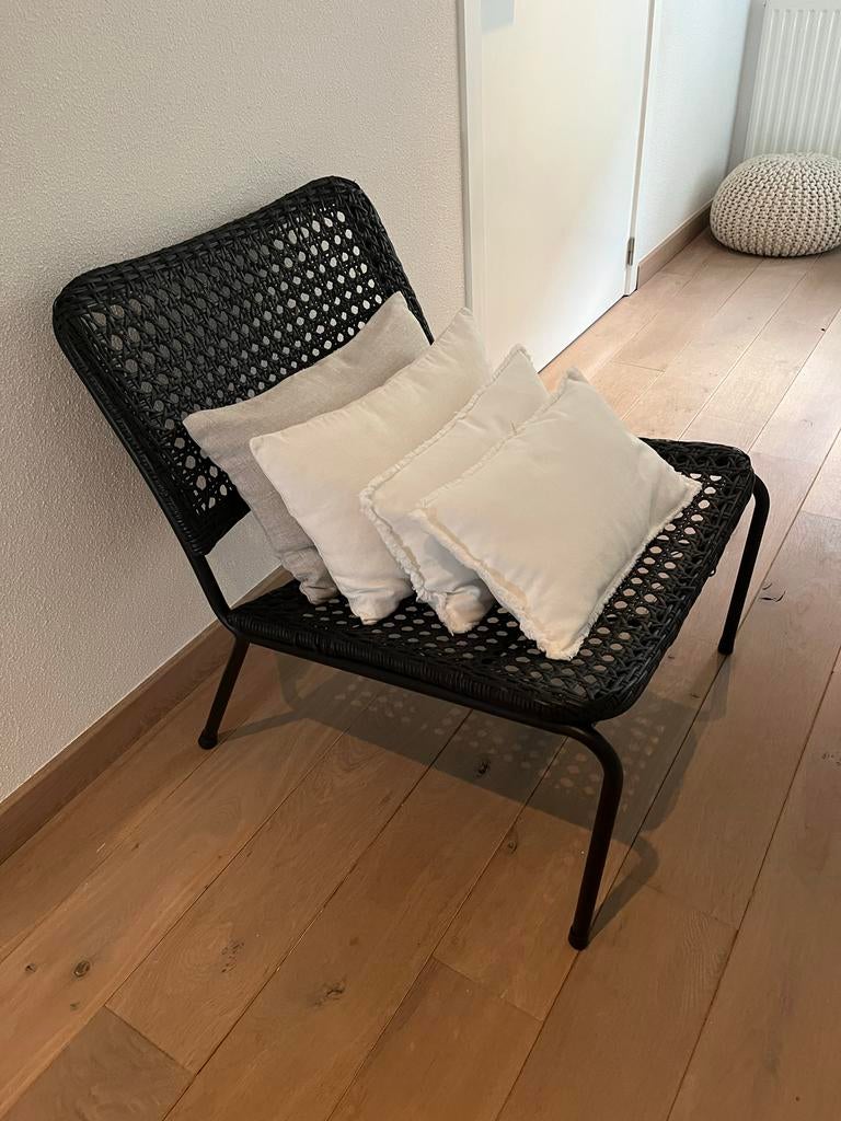 Zwarte rotan lounge stoel 2 stuks, Huis en Inrichting, Stoelen, Ophalen of Verzenden, Zo goed als nieuw, Zwart, Twee