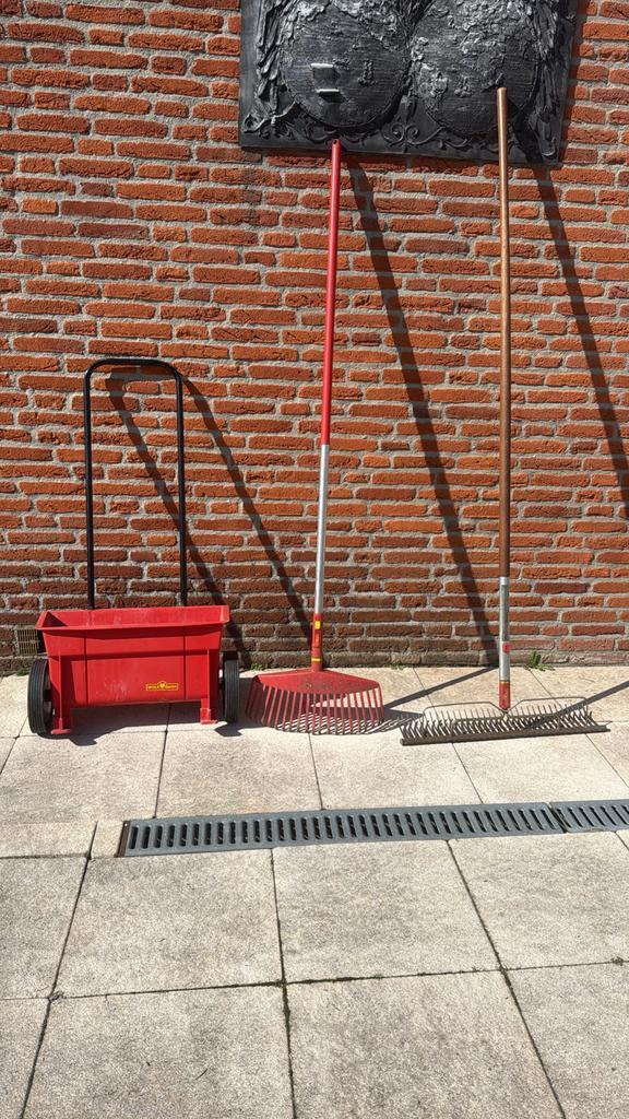 Wolfgarden Grasstrooier, Bladhark en Verticuteerhark, Tuin en Terras, Hand-tuingereedschap, Gebruikt, Hark, Ophalen of Verzenden