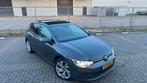 Volkswagen Golf 8 1.5 Etsi 150pk 7-DSG 2022 Grijs pano pdc, Auto's, 1498 cc, 680 kg, 4 cilinders, 19 km/l