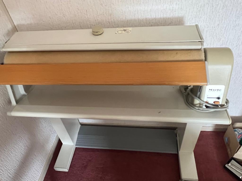 Strijkmangel, Ophalen, Niet werkend, Strijkijzer met snoer