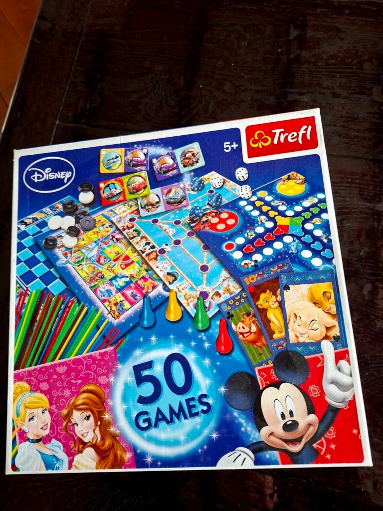 Disney bordspel en andere 50 in 1 game..zgan, Ophalen of Verzenden, Zo goed als nieuw