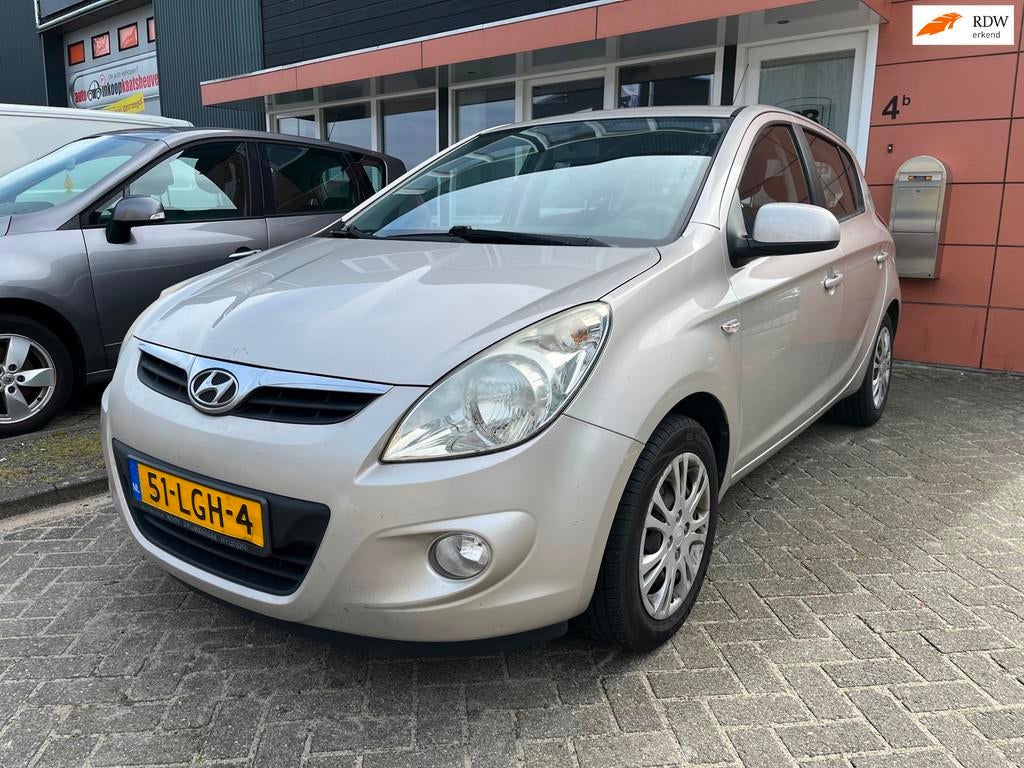 Hyundai I20 1.2i DynamicVersion airco, Auto's, Hyundai, Bedrijf, Te koop, i20, ABS, Airbags, Airconditioning, Boordcomputer, Centrale vergrendeling