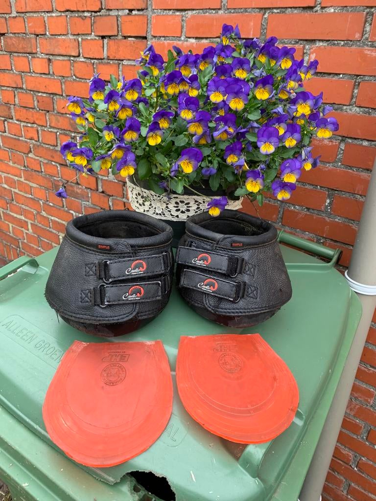 Cavallo hoefschoenen maat 5 met inlegzooltjes, Dieren en Toebehoren, Ophalen of Verzenden, Gebruikt