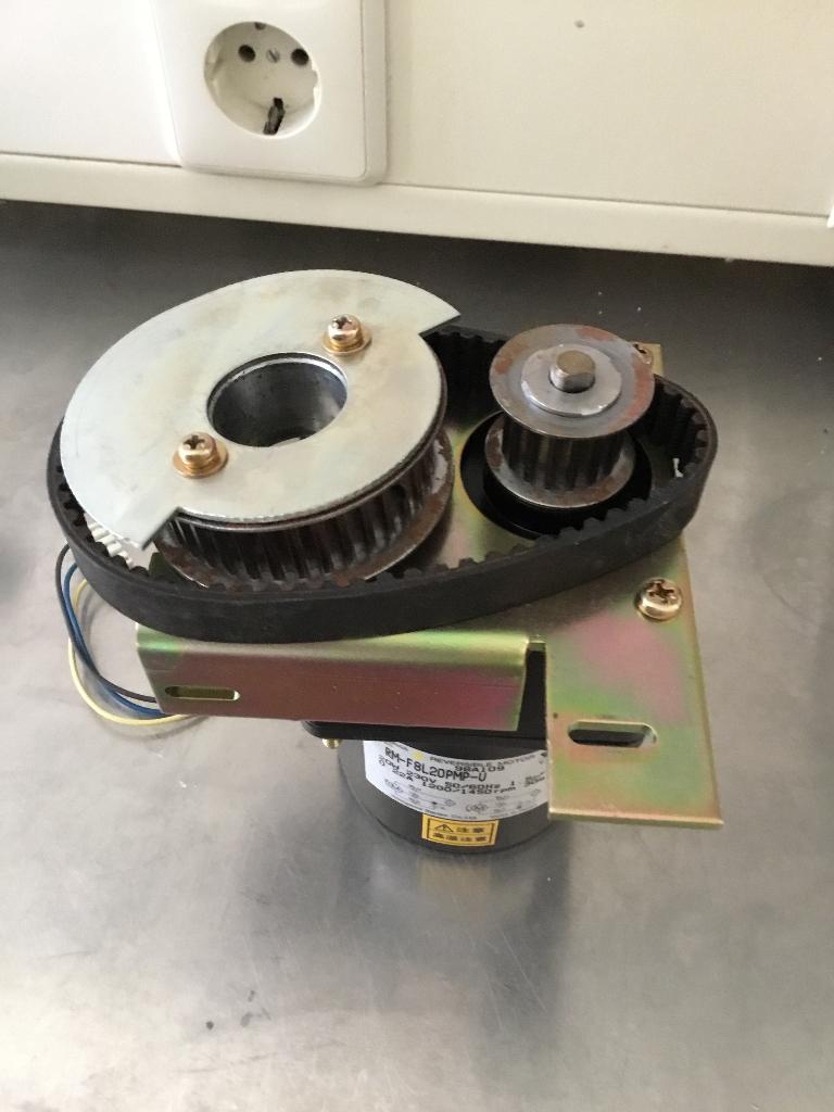Motor met vertraging 220v, Ophalen of Verzenden, Zo goed als nieuw