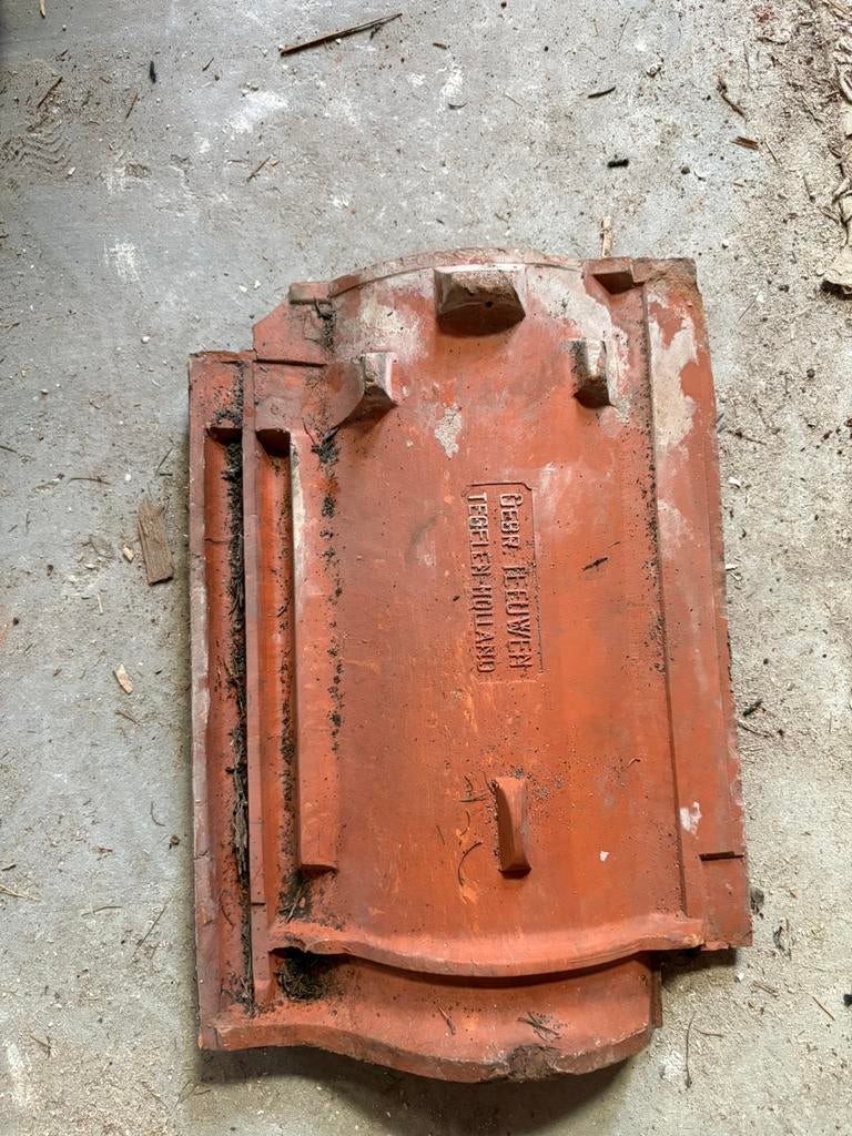 50 x gebr Teeuwen rode dakpan, Ophalen, Steen of Klei, Zo goed als nieuw, Minder dan 5 m²