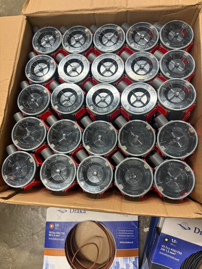 Elektra verbouw-materialen, Ophalen of Verzenden, Nieuw, Overige typen