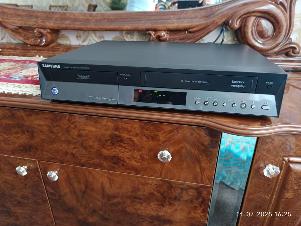 Samsung DVD Recorder & VCR DVD-VR350, Audio, Tv en Foto, Videospelers, Ophalen of Verzenden