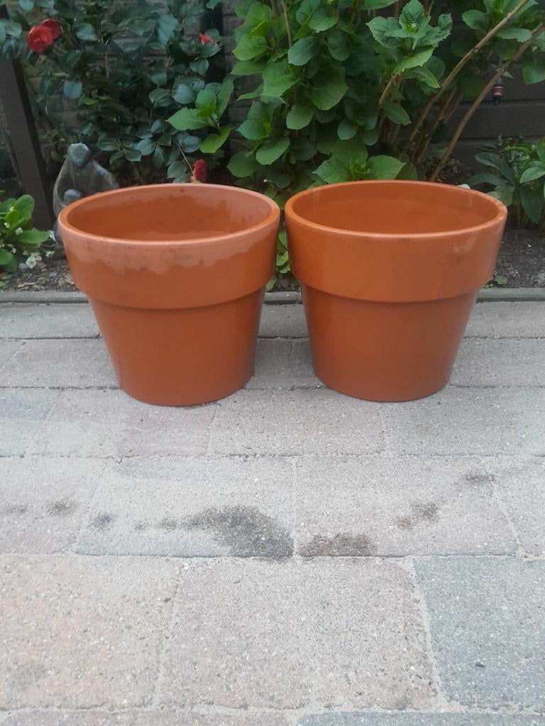 Set van 2 grote terracotta bloempotten, Tuin en Terras, Steen, Gebruikt, Minder dan 60 cm, Rond