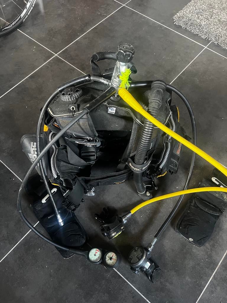 Seac Sub trimvest XS ,  automaat en duikhorloge, Watersport en Boten, Duiken, Ophalen, Gebruikt, Trimvest of Wing