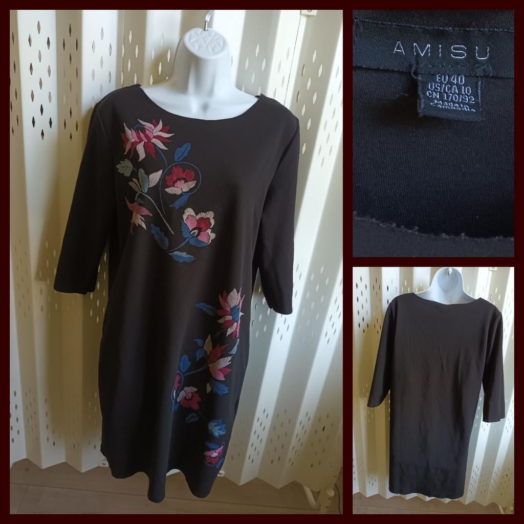 Amisu zwartte damesjurk met bloemenborduursel, maat 40, Maat 38/40 (M), Bruin, Ophalen of Verzenden, Zo goed als nieuw