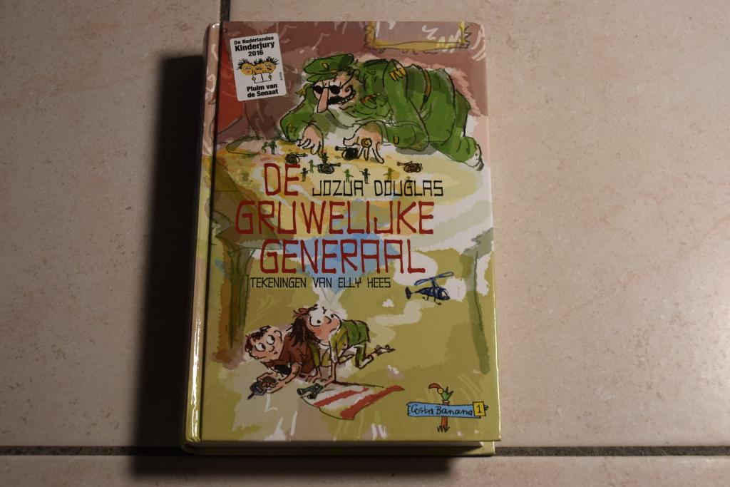 Costa Banana De gruwelijke generaal / Jozua Douglas, Boeken, Ophalen of Verzenden, Zo goed als nieuw, Fictie algemeen