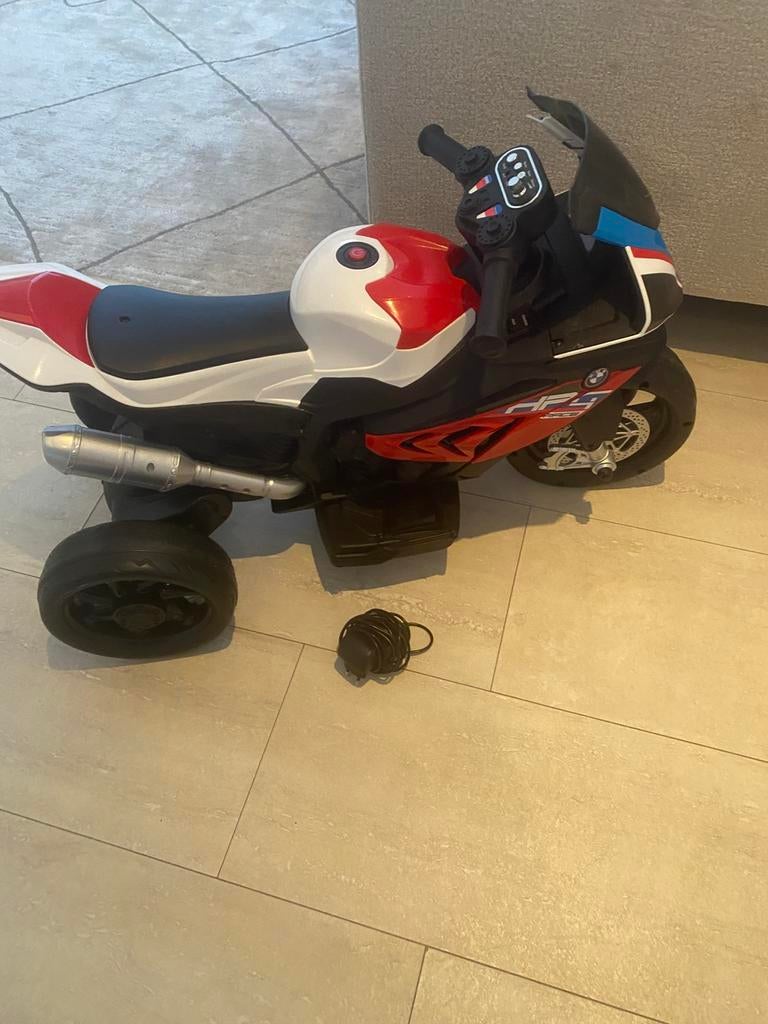 Kinderen motor met oplader, Ophalen of Verzenden, Zo goed als nieuw