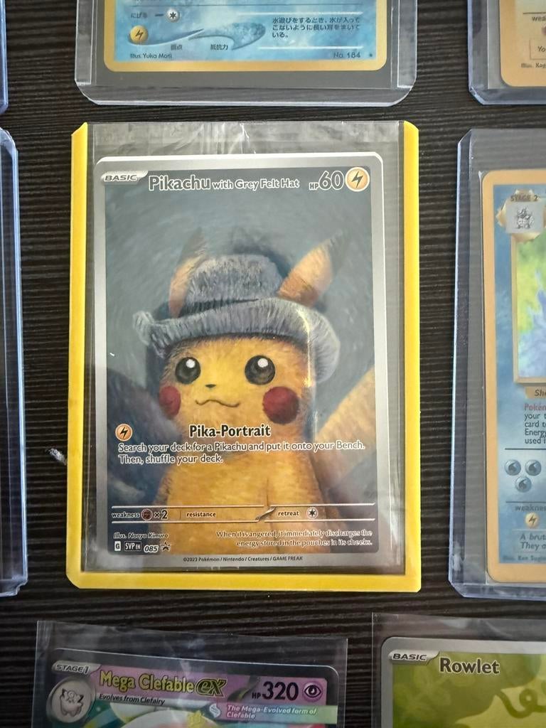Pikachu van gogh sealed!!, Ophalen of Verzenden, Zo goed als nieuw