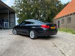 BMW 5-Serie 3.0 525D AUT 2010 Grijs, Auto's, Automaat, Euro 5, Achterwielaandrijving, Zwart