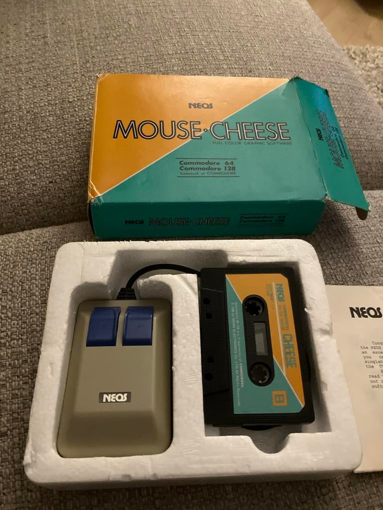 Neos muis voor Commodore 64/128 in originele verpakking, Computers en Software, Ophalen of Verzenden