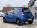 Renault Twingo 1.2 Authentique /Centrale deur vergr/2e eigen, Voorwielaandrijving, Gebruikt, 31 €/maand, 4 cilinders