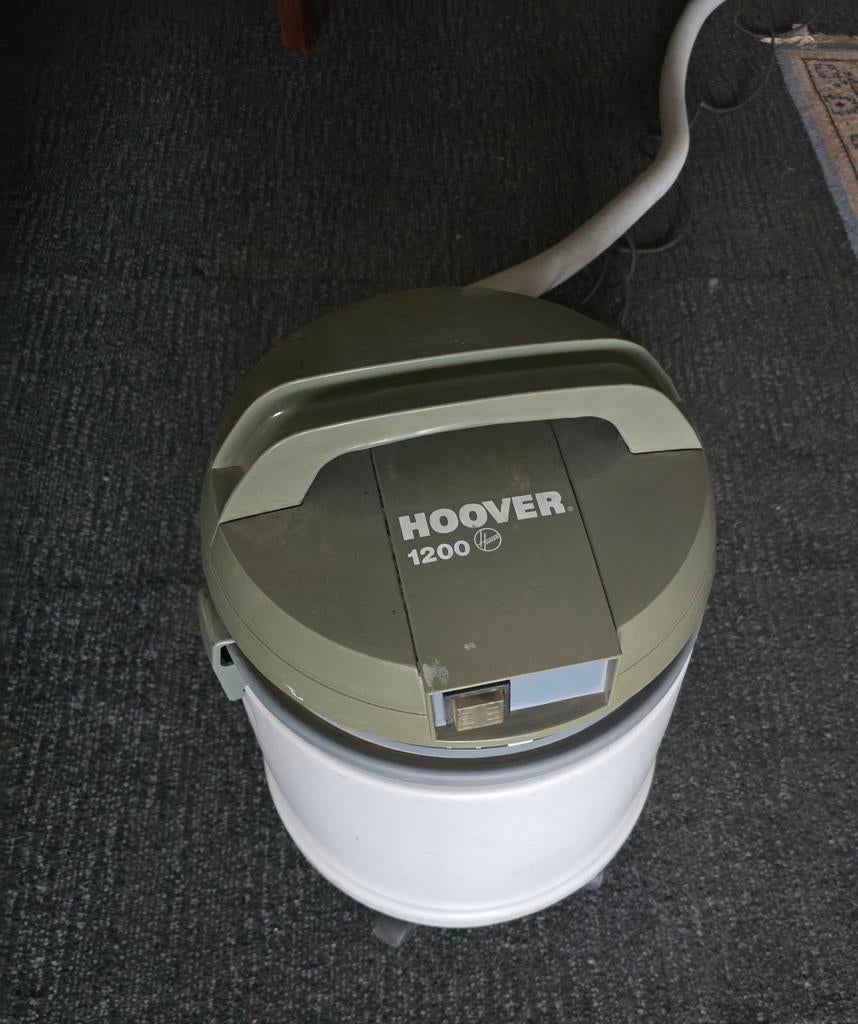 Stofzuiger Hoover nat en droog stofzuiger  aquaplus 1200, Witgoed en Apparatuur, Stofzuigers, 1200 tot 1600 watt, Ophalen