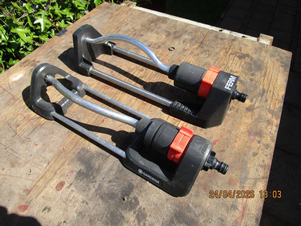 2 zwenksproeiers, Tuin en Terras, Ophalen, Zo goed als nieuw, Zwenksproeier