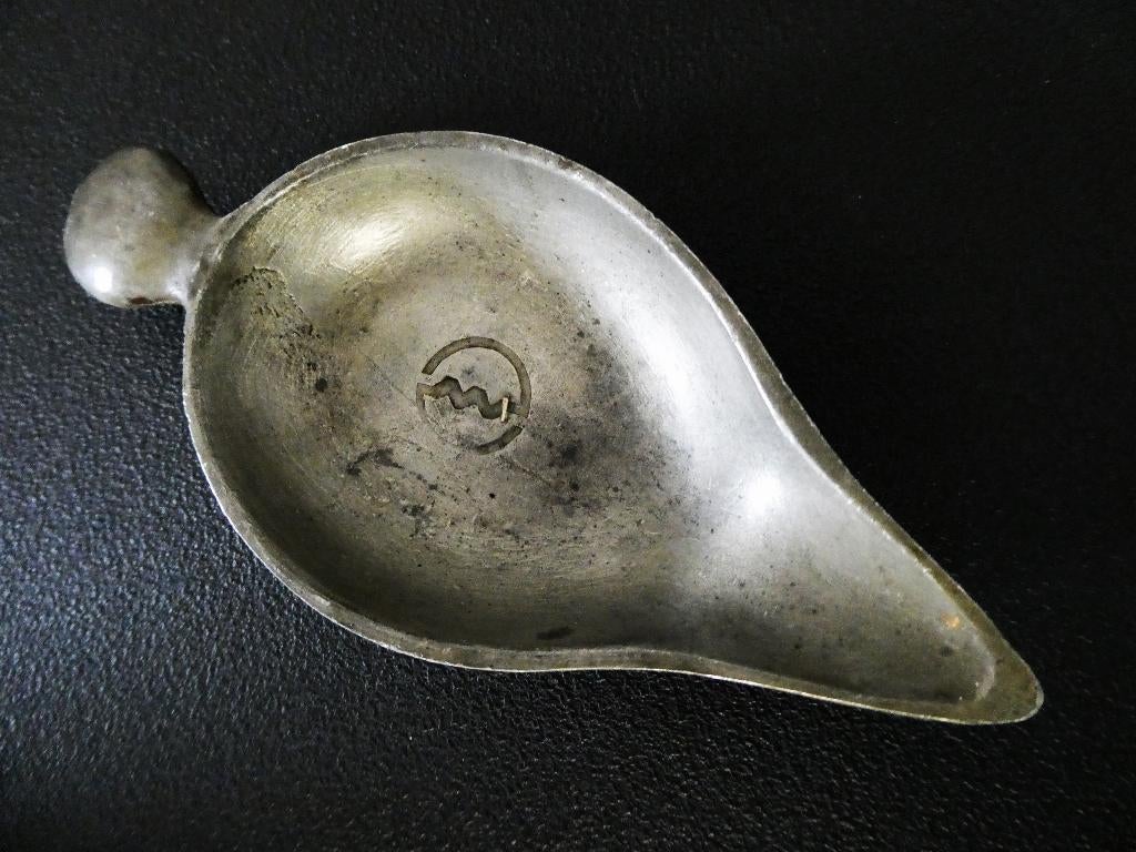 Antiek tinnen medicijnbakje medicijnschuitje met esculaap, Ophalen of Verzenden