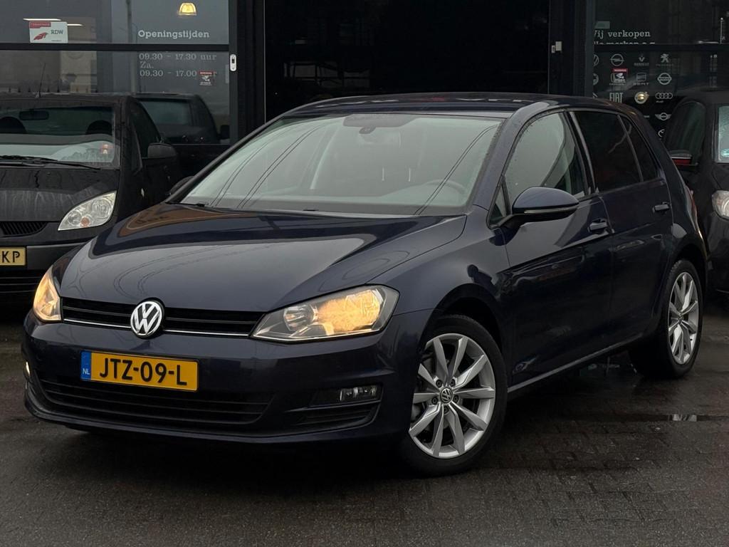 Volkswagen GOLF 1.2 TSI Highline CARPLAY/LMVELGEN/PDC/AIRCO/, Voorwielaandrijving, Euro 5, Gebruikt, Zwart