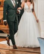 Trouwjurk met diepe decolleté, glitter en sleep, Ophalen, Gedragen, Wit, Trouwjurk