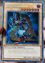 Yu-Gi-Oh! Dark Magician SBCB 1st Edition !, Ophalen of Verzenden, Zo goed als nieuw, Losse kaart, Foil