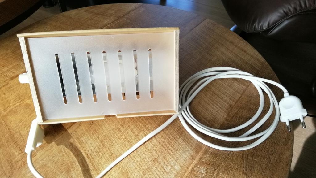 Ikea Wandlamp   Strimma., Huis en Inrichting, Lampen | Wandlampen, Ophalen, Zo goed als nieuw, Hout, Vintage   Jaren 90.