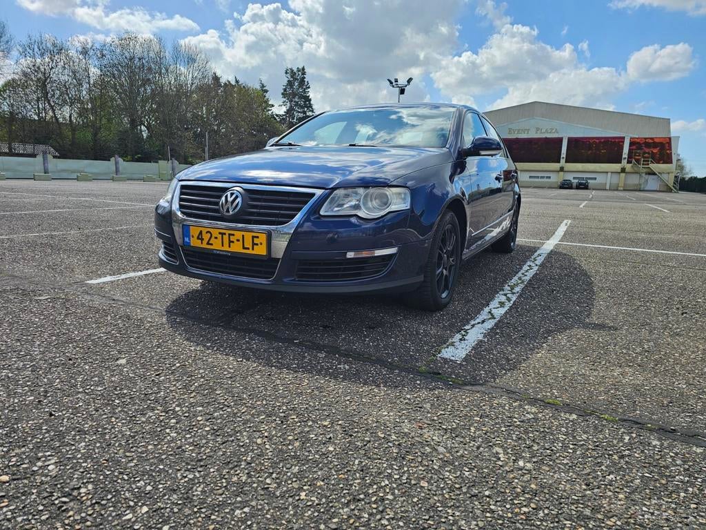Volkswagen Passat 2.0 FSI 110KW 2006 Blauw, Auto's, Volkswagen, 730 kg, 4 cilinders, 1984 cc, Blauw