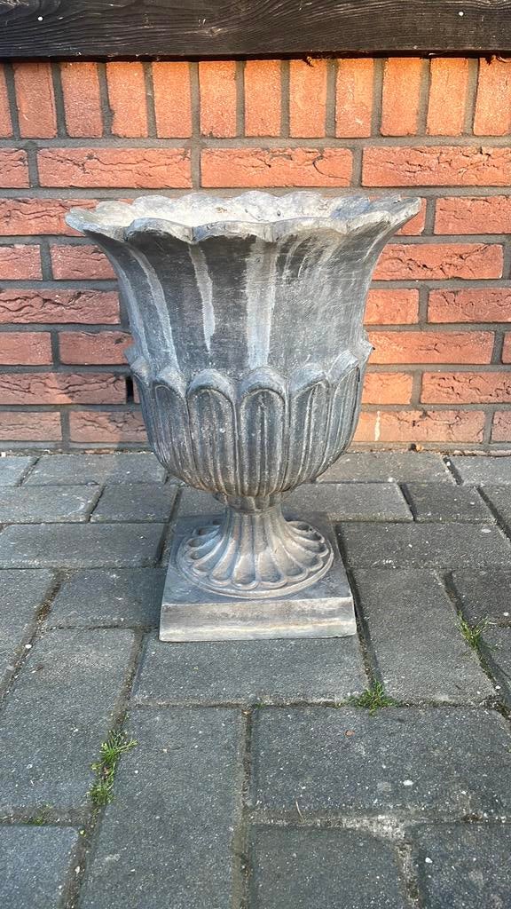 Bloempot lood, Ophalen, Zo goed als nieuw, Rond, 40 cm of meer