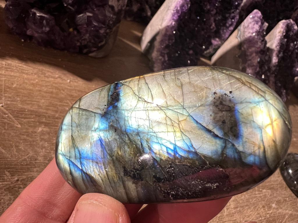 Labradoriet stenen met mega flash, erg mooi gepolijst., Ophalen of Verzenden, Mineraal