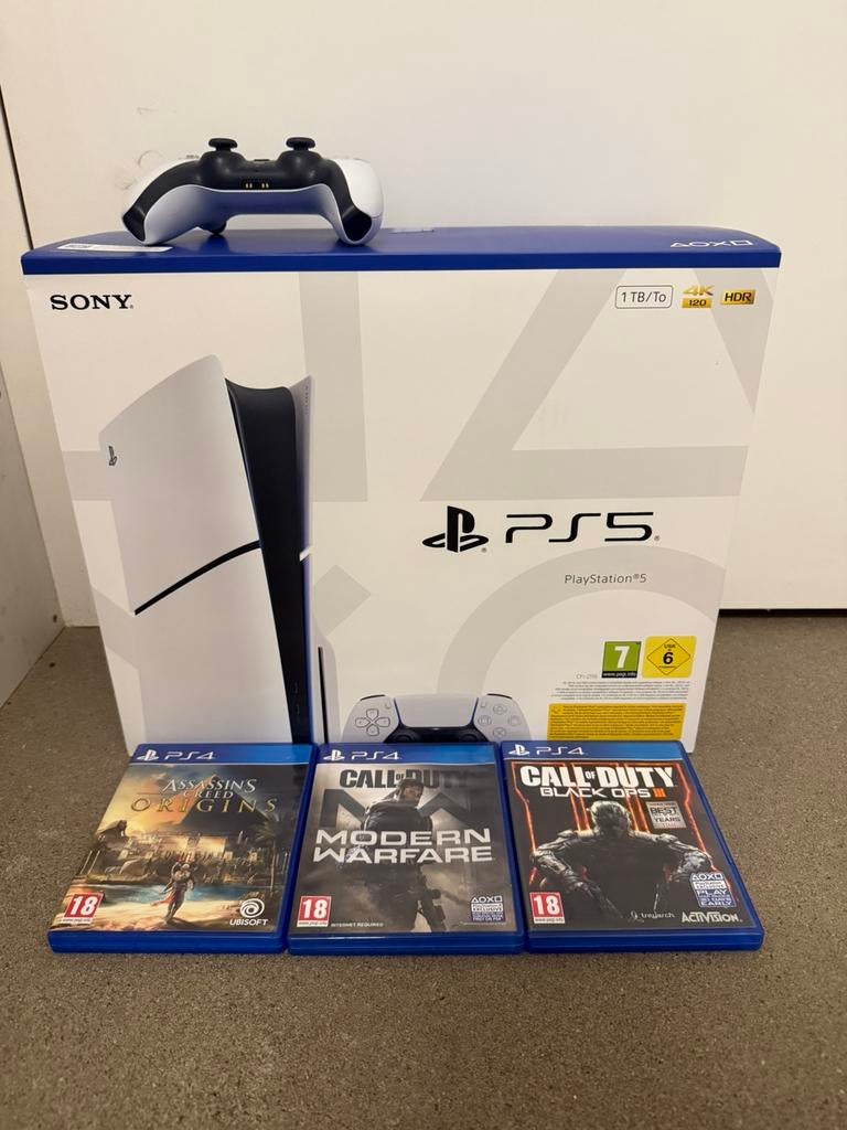 PS5 Slim disc editie 1TB (sealed)+ 2 controllers en 3 games!, Spelcomputers en Games, Spelcomputers | Sony PlayStation 5, Ophalen of Verzenden