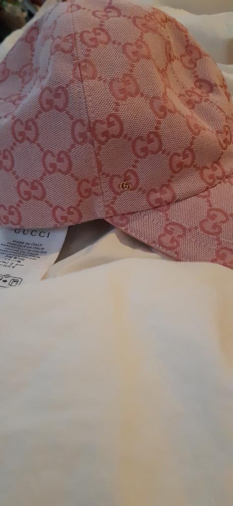 Roze gucci pet, Ophalen of Verzenden, Zo goed als nieuw, One size fits all