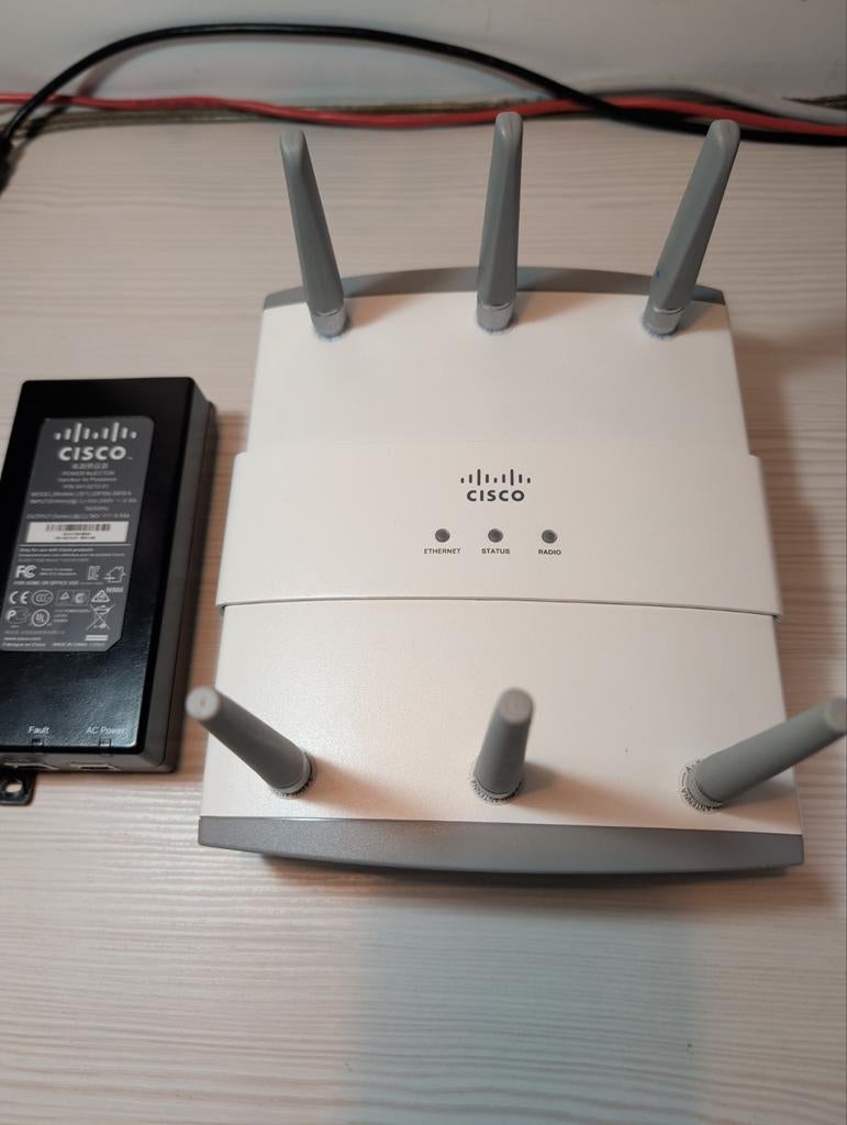 Cisco AIR-RM1252 accesspoint met power injector, Computers en Software, Accesspoints, Ophalen of Verzenden