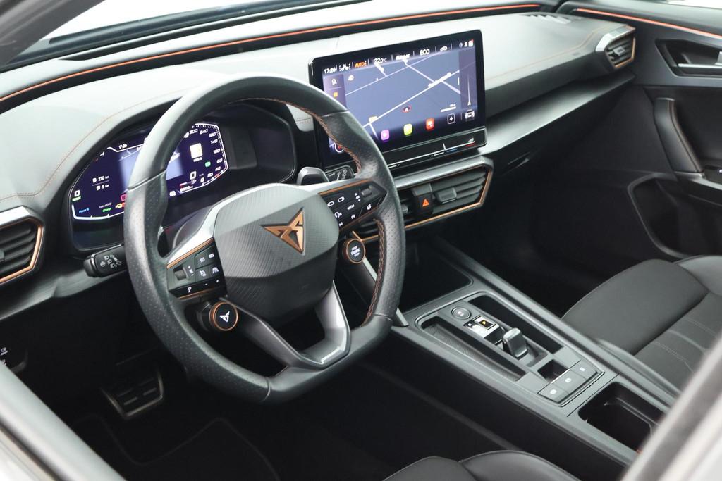 CUPRA Formentor 1.4 e-Hybrid 245pk VZ Performance Panoramada, Stof, Gebruikt, 4 cilinders, Formentor