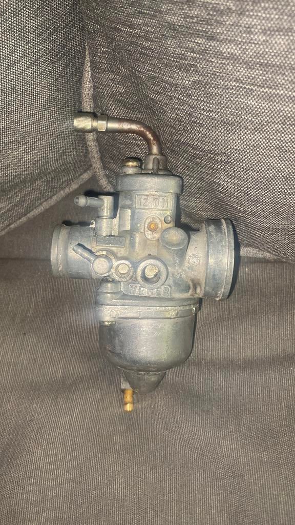 12 mm carburateur goede staat., Fietsen en Brommers, Brommeronderdelen | Algemeen, Zo goed als nieuw, Carburateur, Ophalen of Verzenden