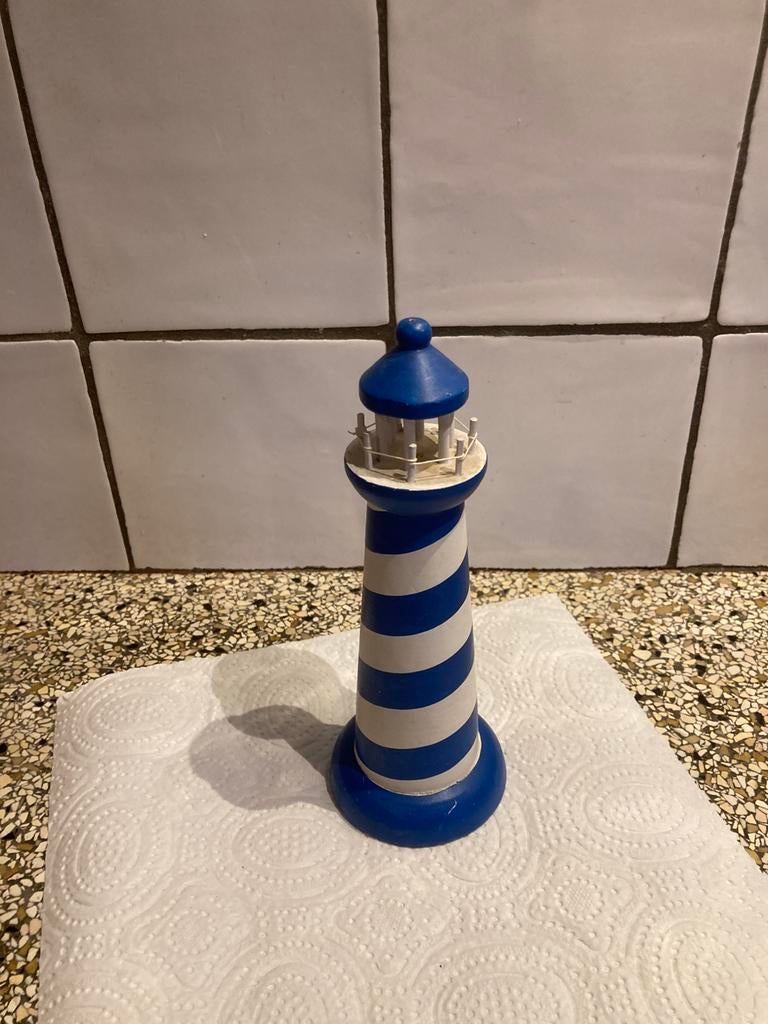 Houten beeldje vuurtoren, Verzamelen, Beelden en Beeldjes, Ophalen of Verzenden, Zo goed als nieuw