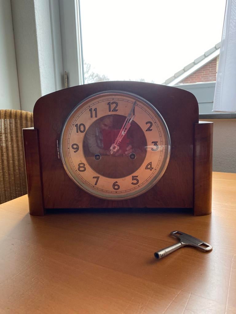 Ouderwetse pendule, Ophalen