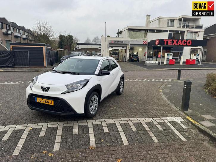 Toyota Aygo X 1.0 VVT-i MT Play, Auto's, Toyota, Te koop, Aygo X, ABS, Achteruitrijcamera, Adaptive Cruise Control, Airbags, Airconditioning