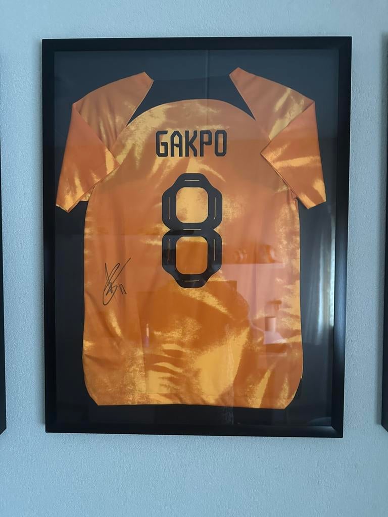 Te koop: Voetbalshirt Gakpo Oranje Gesigneerd in lijst, Ophalen, Nieuw, Overige binnenlandse clubs, Overige typen