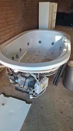 Wit bubbelbad met jets en pomp, Ophalen, Pomp