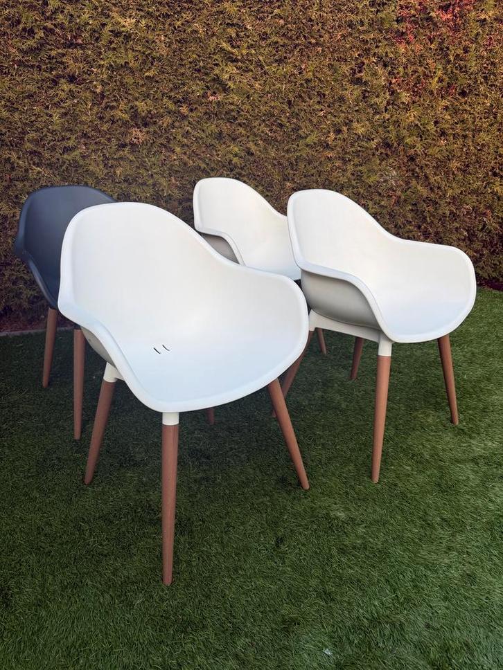 Wakefield stoel -tuinstoel Odense wit en zwart kunststof, Tuin en Terras, Tuinstoelen, Zo goed als nieuw, Kunststof, Ophalen