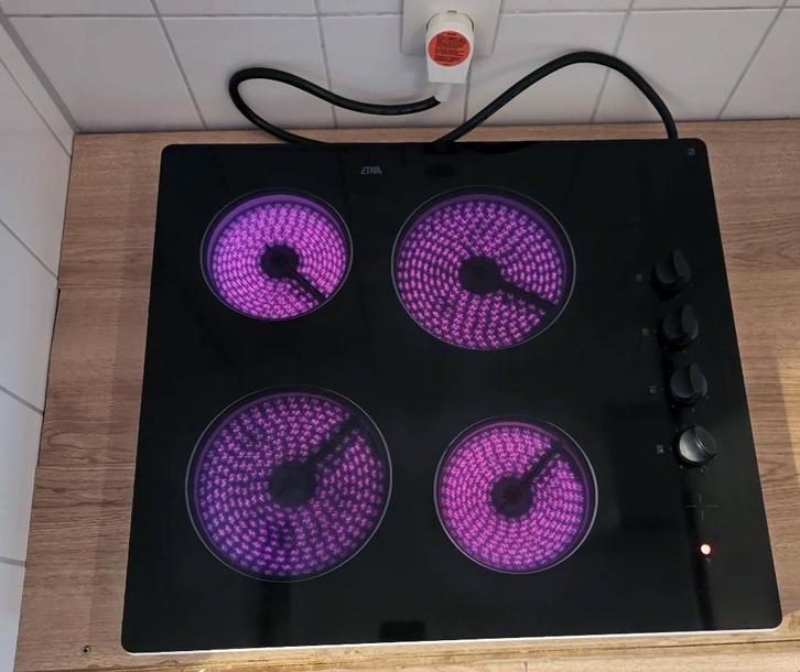 Elektrische kookplaat, Witgoed en Apparatuur, Kookplaten, Gebruikt, Vrijstaand, Keramisch, 4 kookzones, Ophalen