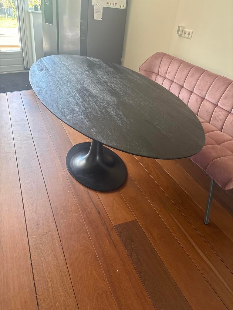 Ovale eettafel zwart met trompetvoet, Ophalen, Gebruikt, 100 tot 150 cm, 150 tot 200 cm
