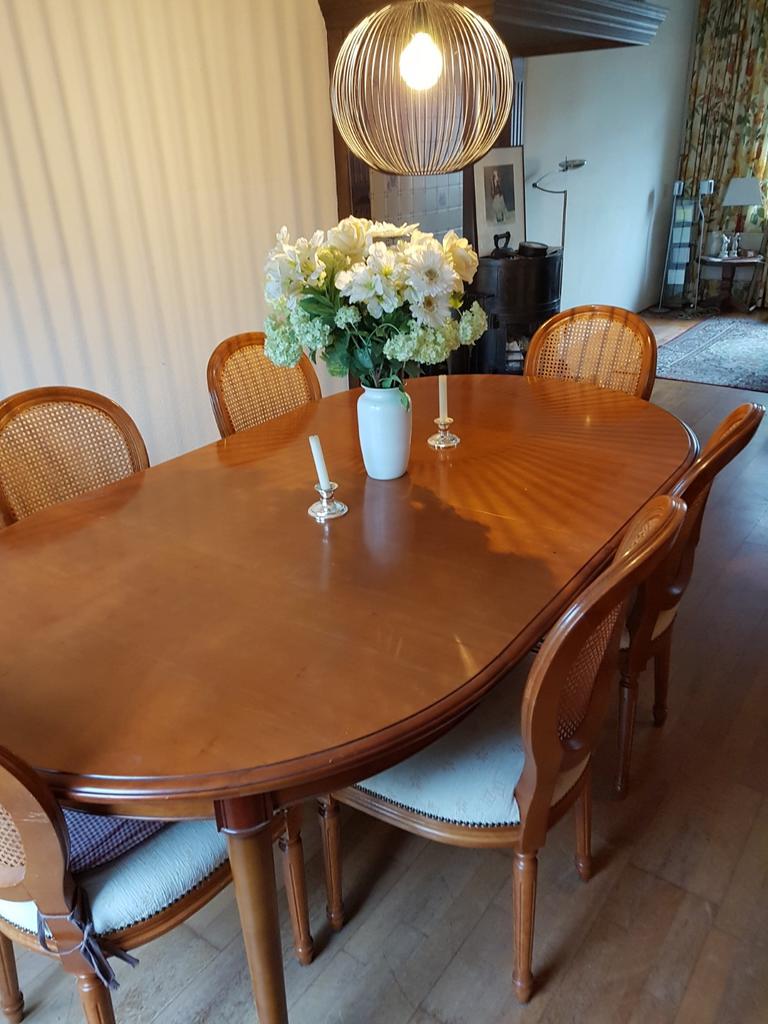 Verstelbare eetkamertafel met 6 stoelen, Ophalen, 4 tot 6 stoelen