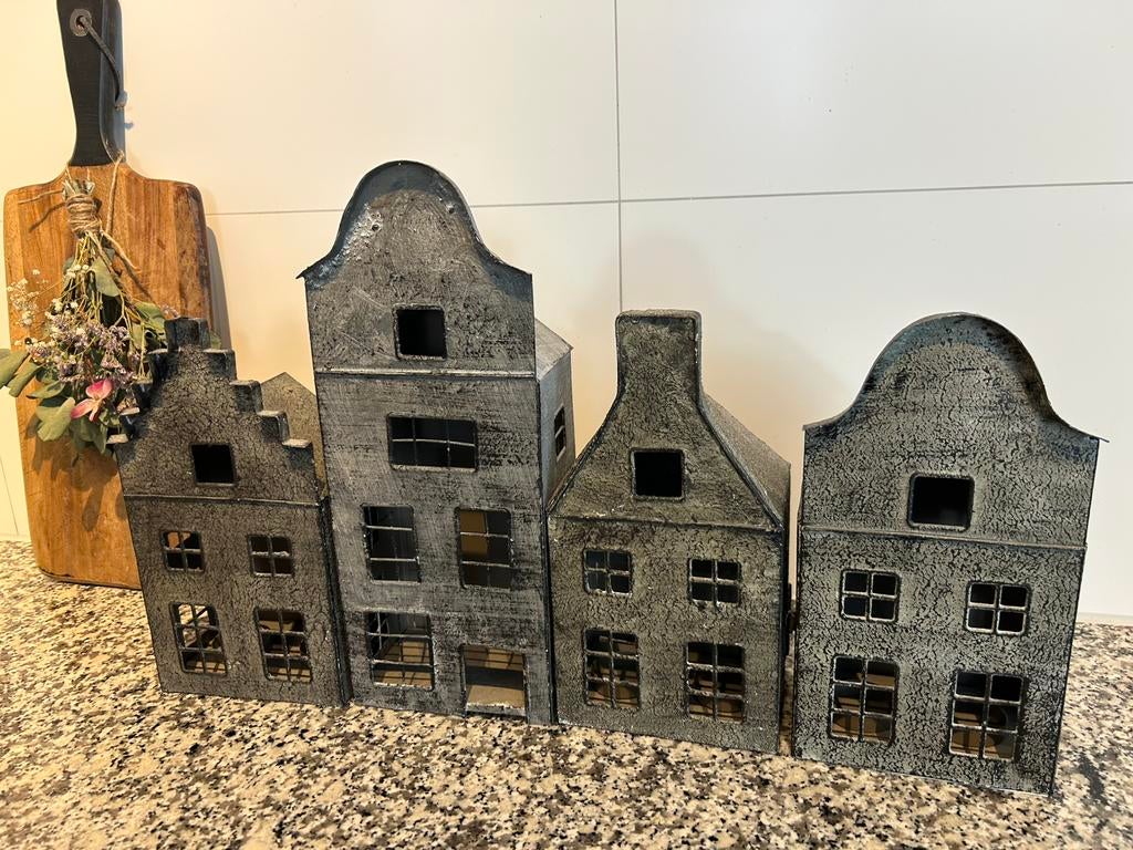 Ijzeren grachtenpandjes 4 loberon mooi in stoer en sober, Huis en Inrichting, Woonaccessoires | Overige, Ophalen of Verzenden